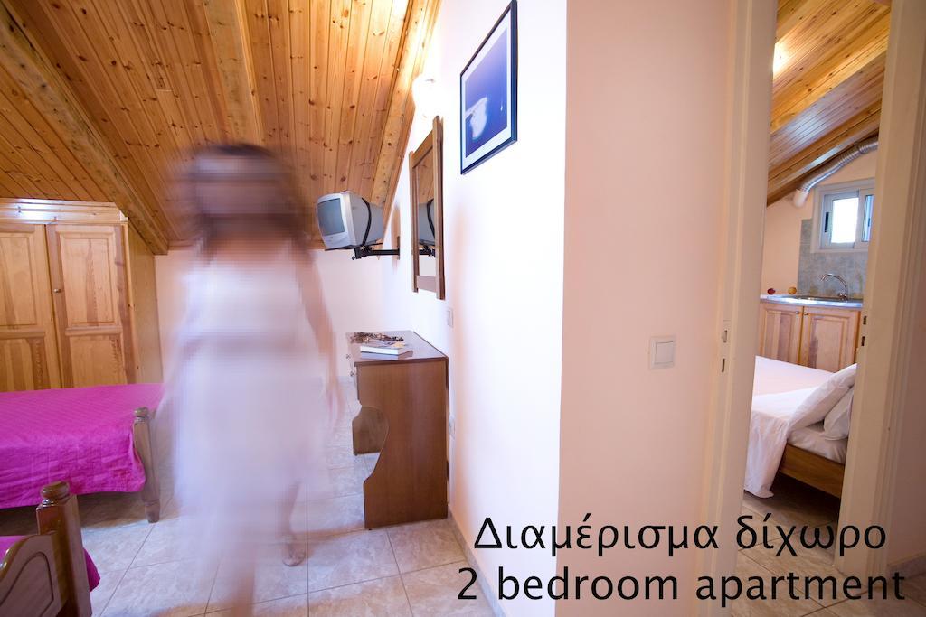 Pansion Filoxenia Apartments & Studios Tsoukaládhes Esterno foto